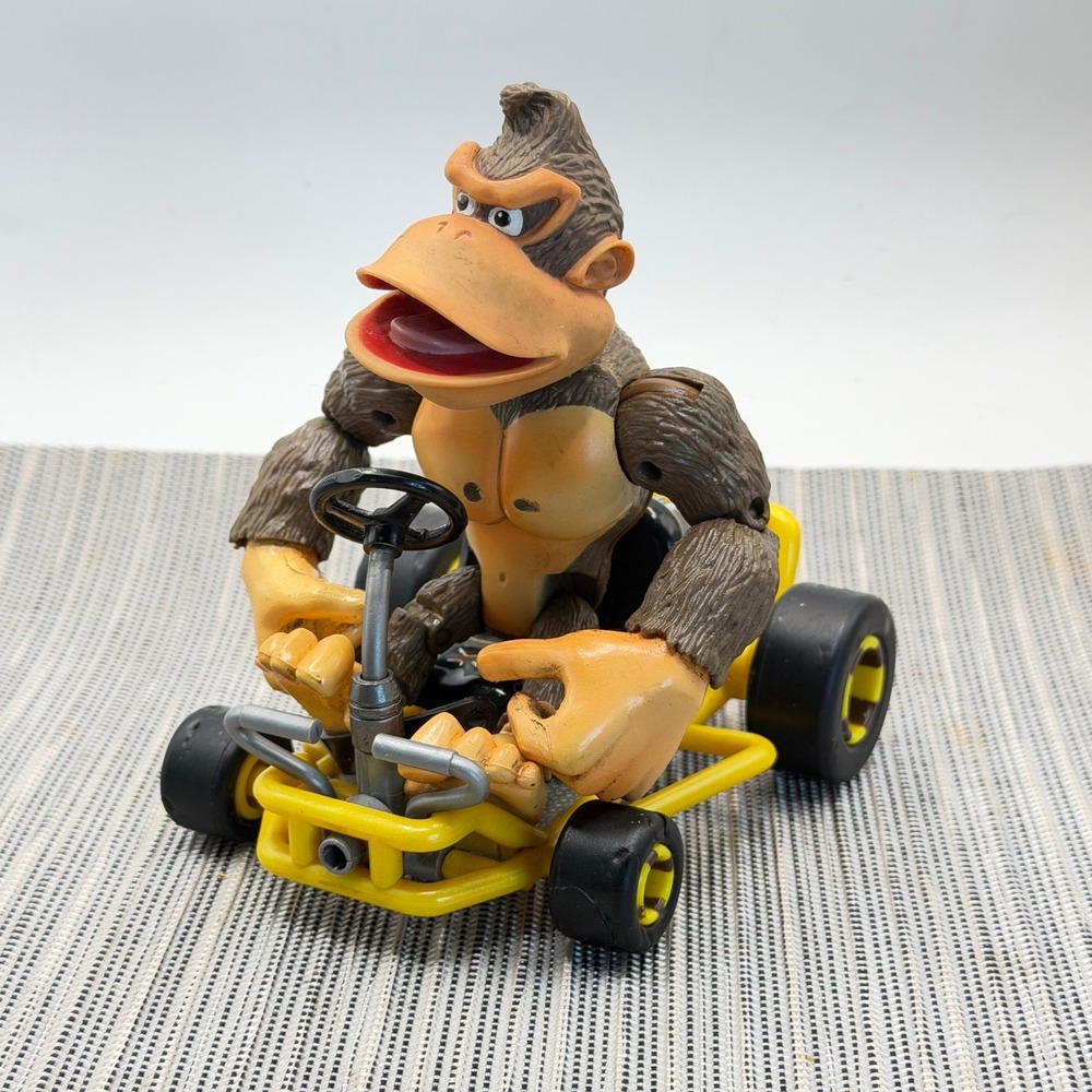 Vintage 1999 Toy Biz Mario Kart 64 Donkey Kong Action Figure Nintendo 64  Yellow